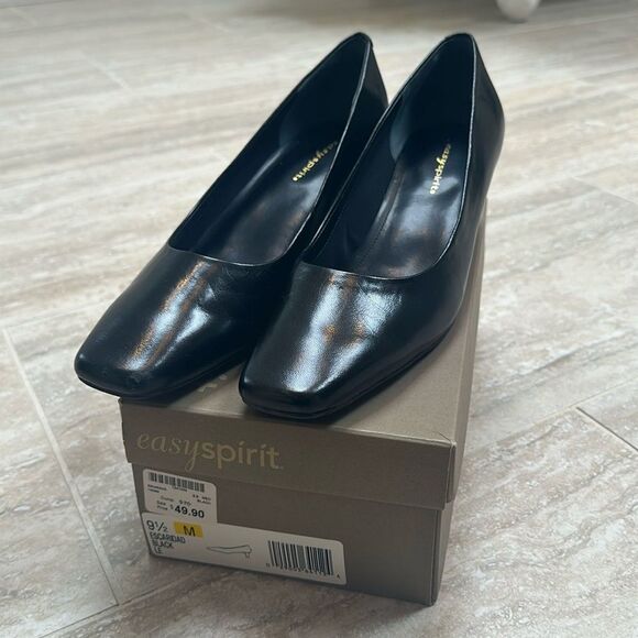 Easy Spirit Shoes - Easy Spirit Escaridad Black pump – size 9 1/2